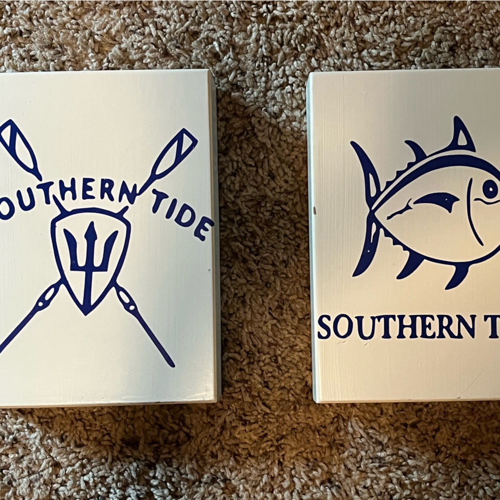 Pretty Southern Tide Collection Room Decor - Picture 2 of 7